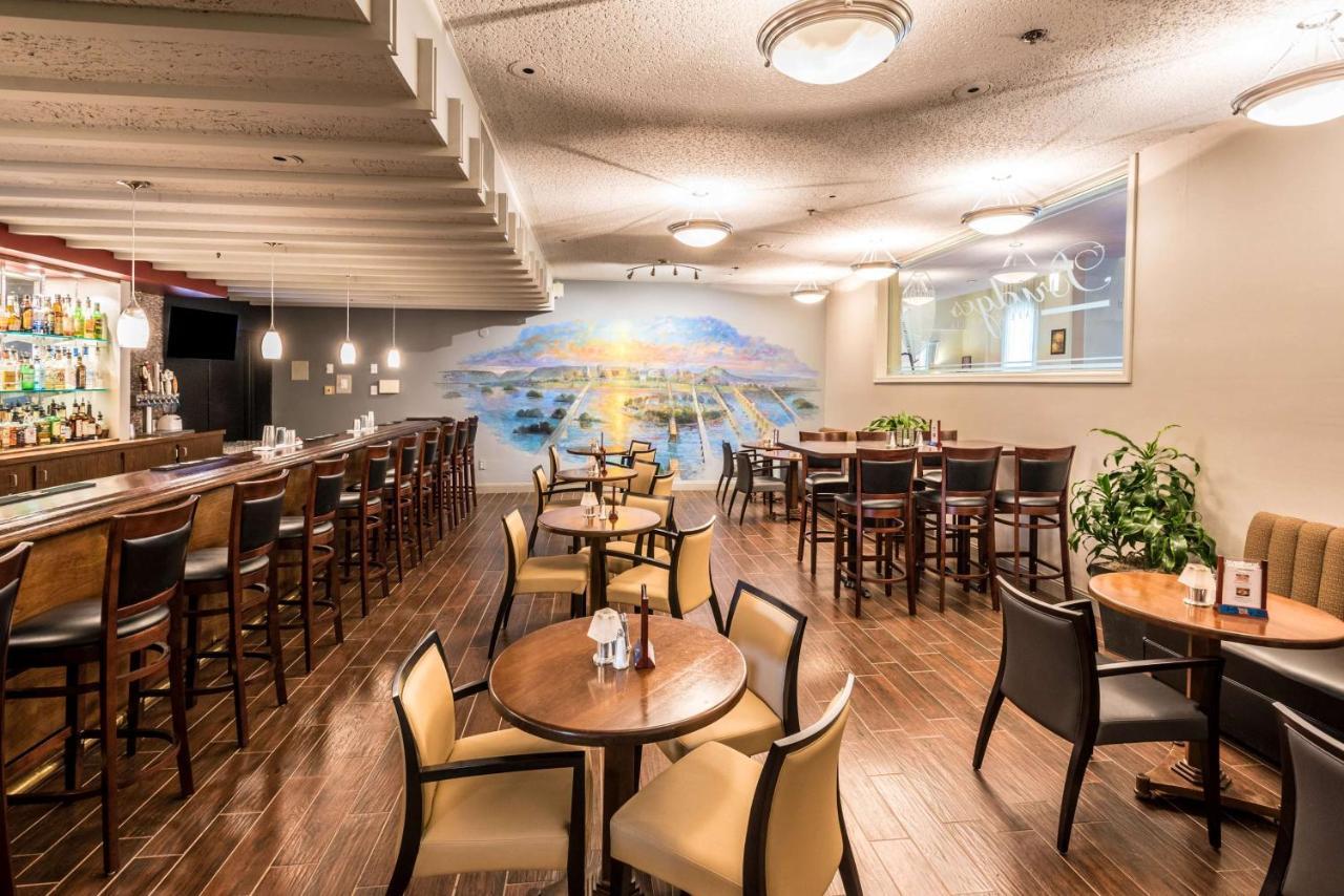 Penn Harris Hotel Harrisburg, Trademark By Wyndham ภายนอก รูปภาพ