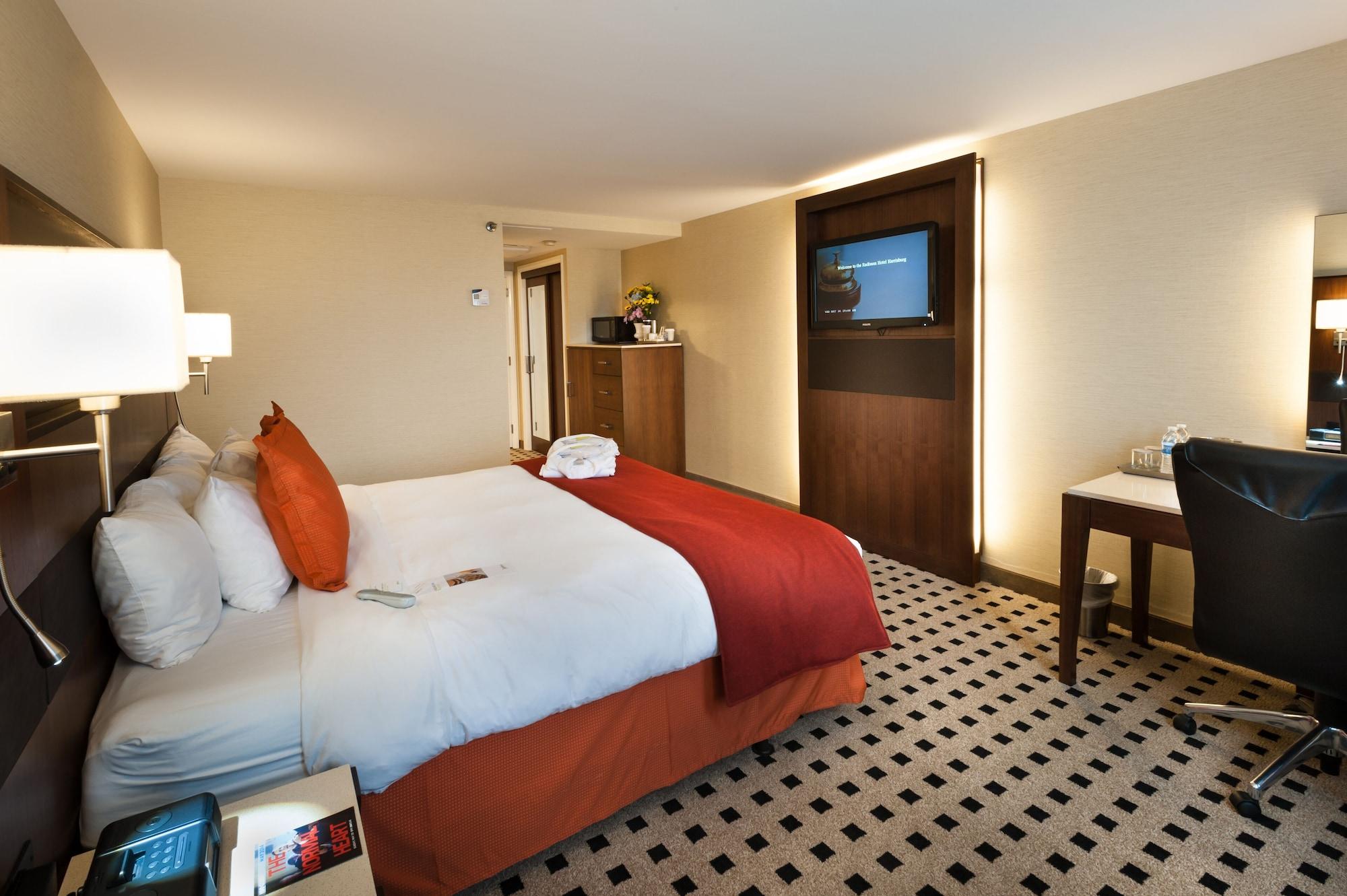 Penn Harris Hotel Harrisburg, Trademark By Wyndham ภายนอก รูปภาพ
