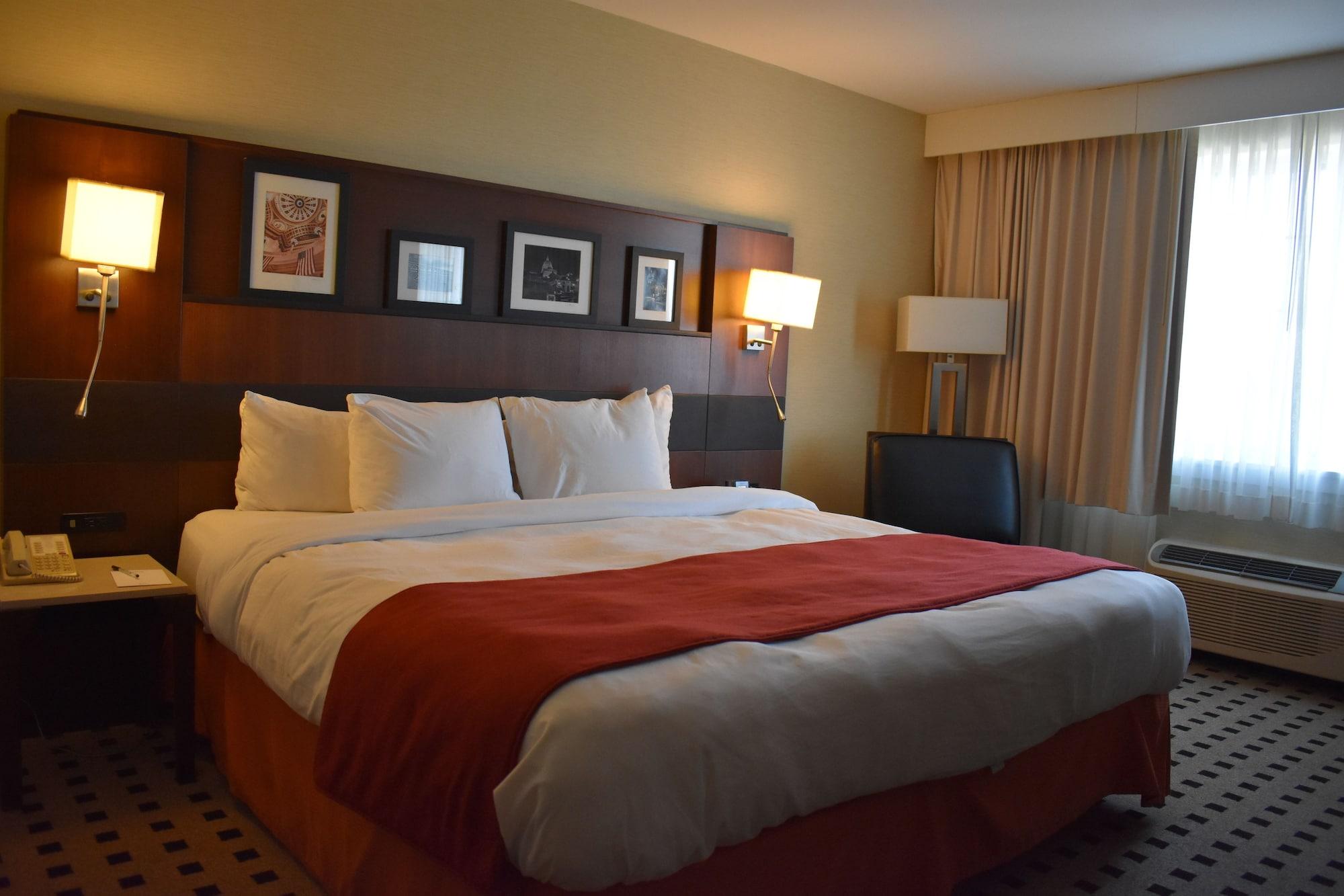 Penn Harris Hotel Harrisburg, Trademark By Wyndham ภายนอก รูปภาพ