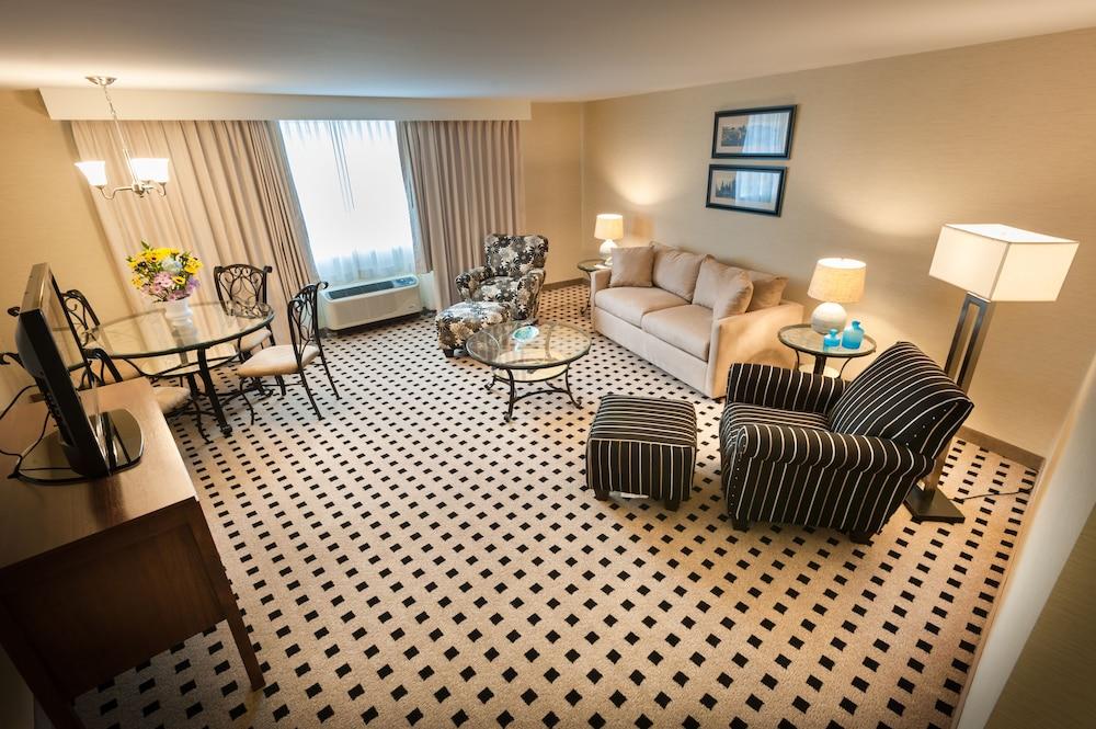 Penn Harris Hotel Harrisburg, Trademark By Wyndham ภายนอก รูปภาพ