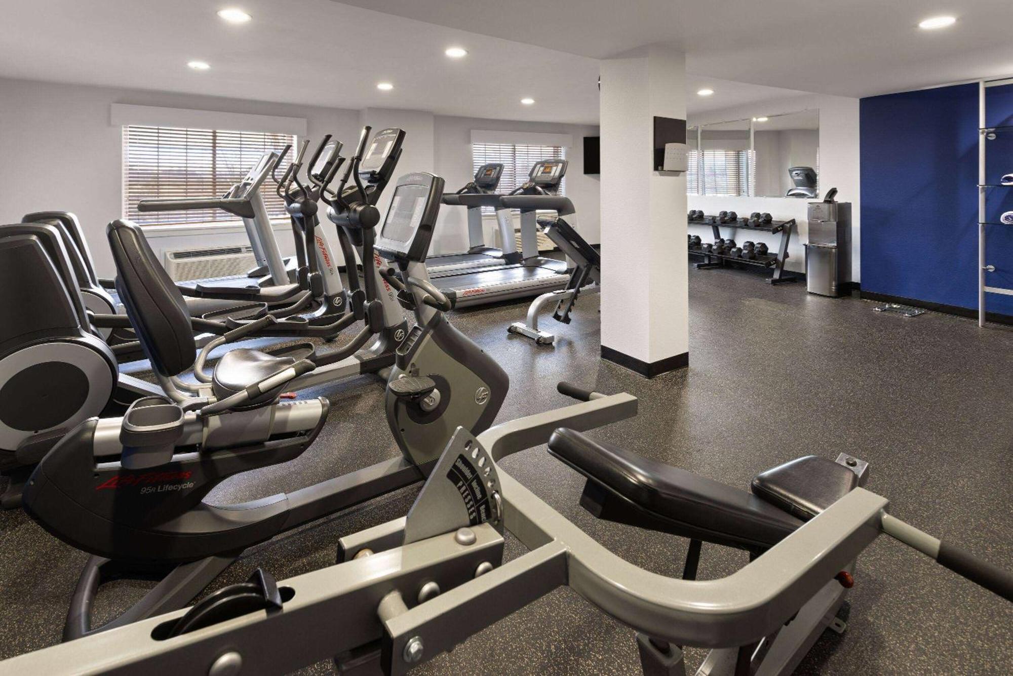 Penn Harris Hotel Harrisburg, Trademark By Wyndham ภายนอก รูปภาพ
