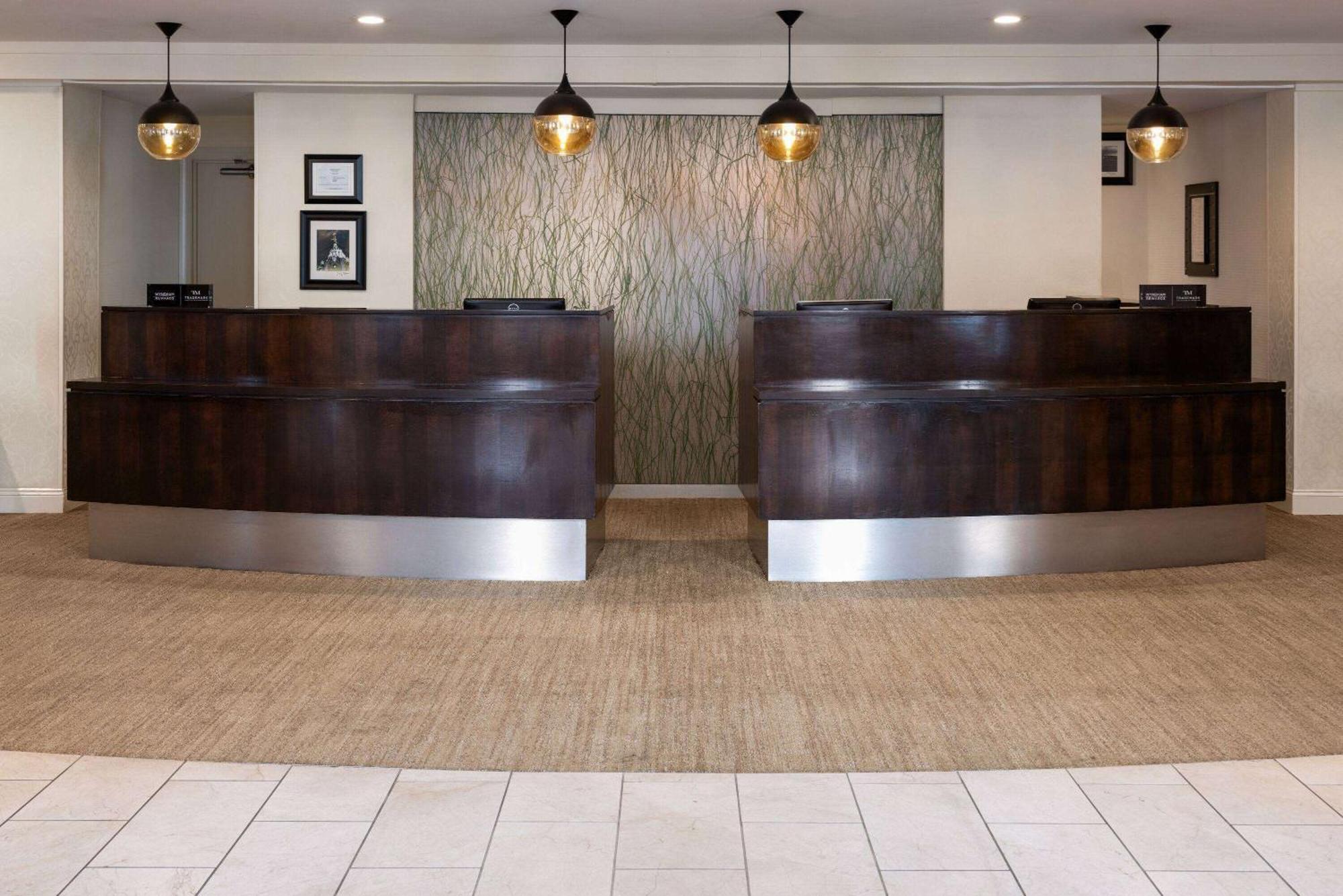 Penn Harris Hotel Harrisburg, Trademark By Wyndham ภายนอก รูปภาพ
